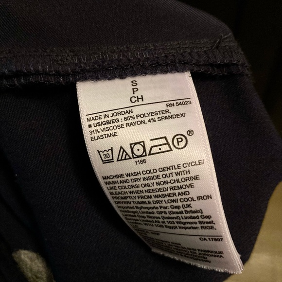 GAP Maternity slacks with elastic waist - Picture 7 of 9